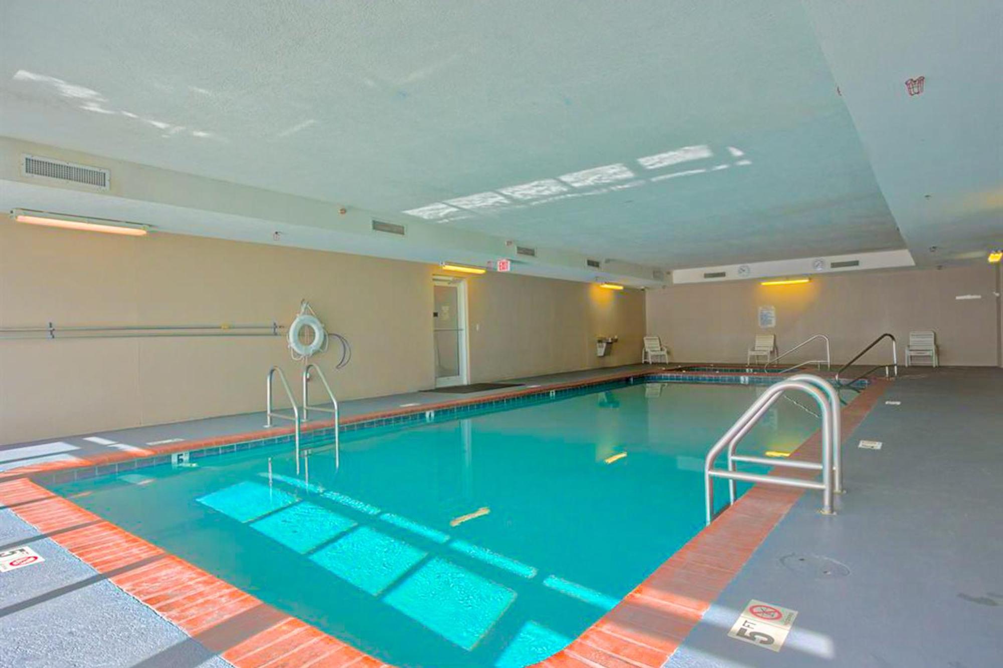 Regency Isle Villa Orange Beach Room photo